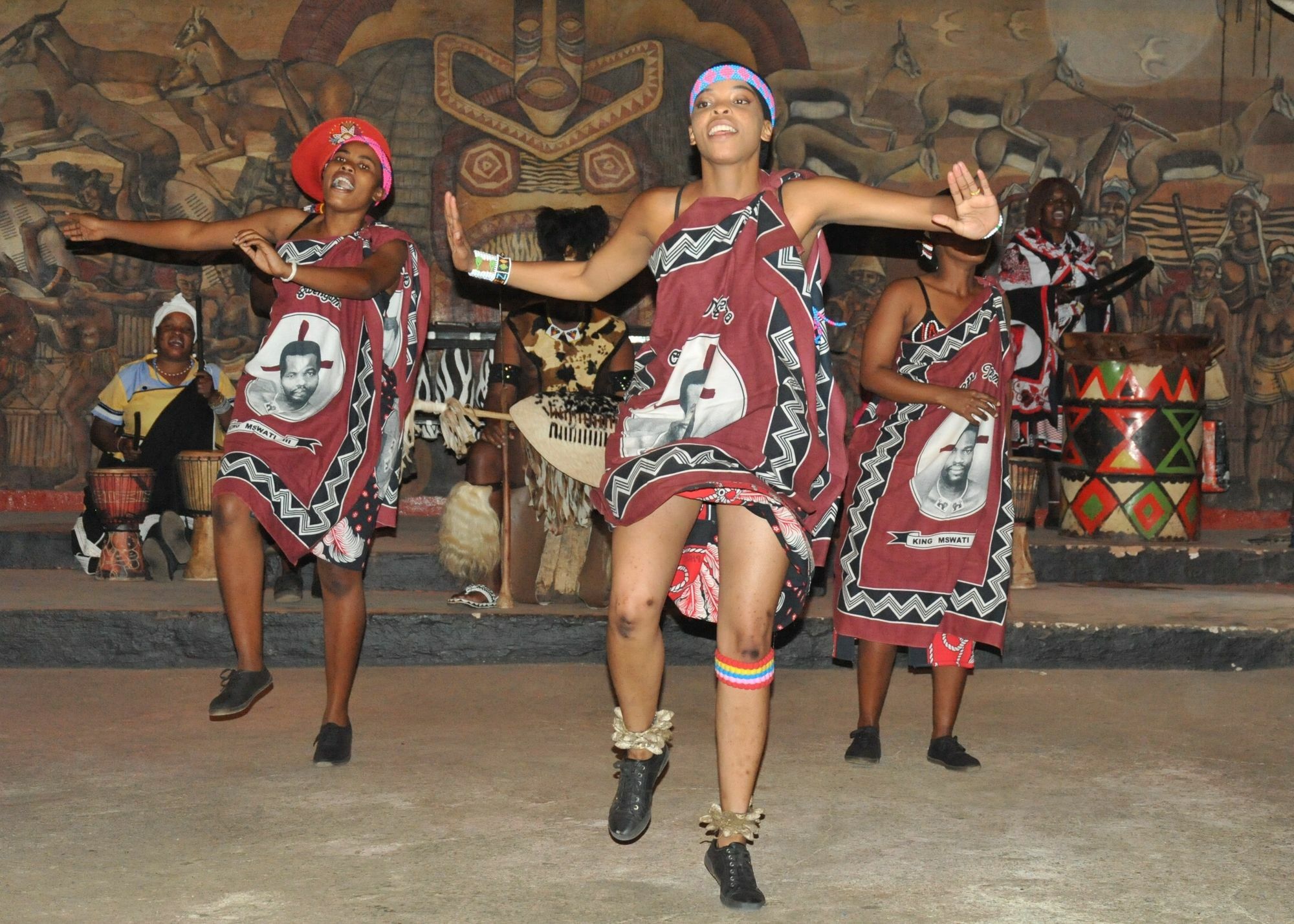 Aha Lesedi African Lodge & Cultural Village Broederstroom المظهر الخارجي الصورة