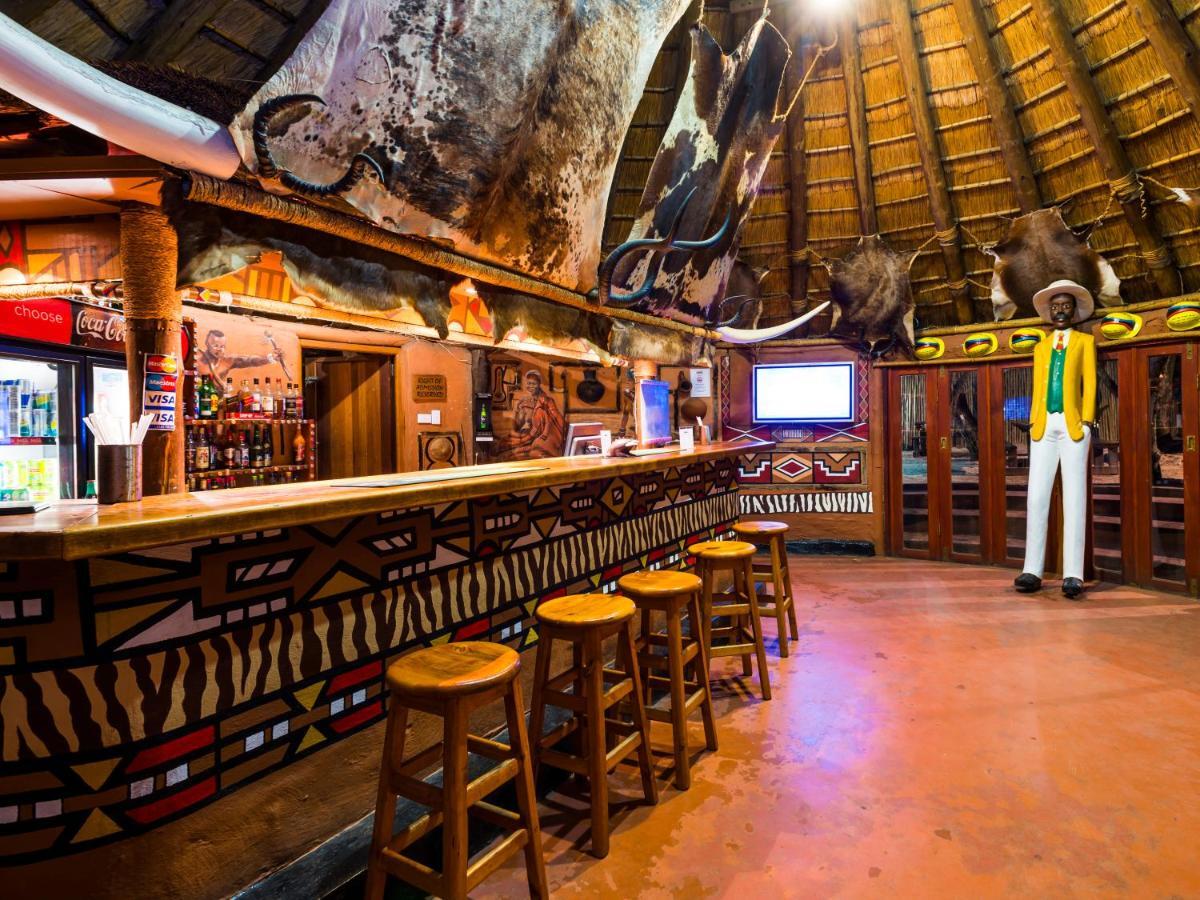Aha Lesedi African Lodge & Cultural Village Broederstroom المظهر الخارجي الصورة