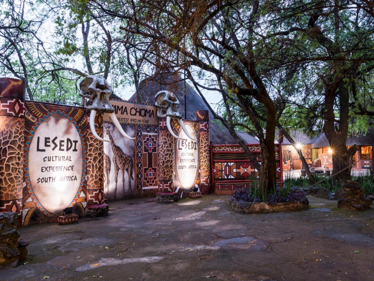 Aha Lesedi African Lodge & Cultural Village Broederstroom المظهر الخارجي الصورة