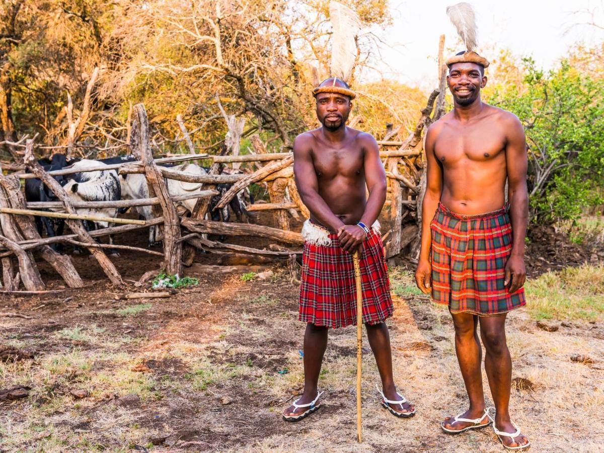 Aha Lesedi African Lodge & Cultural Village Broederstroom المظهر الخارجي الصورة