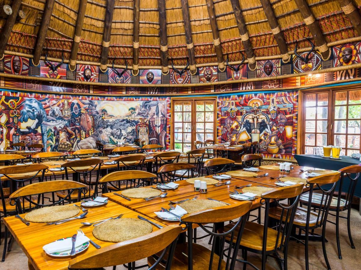 Aha Lesedi African Lodge & Cultural Village Broederstroom المظهر الخارجي الصورة