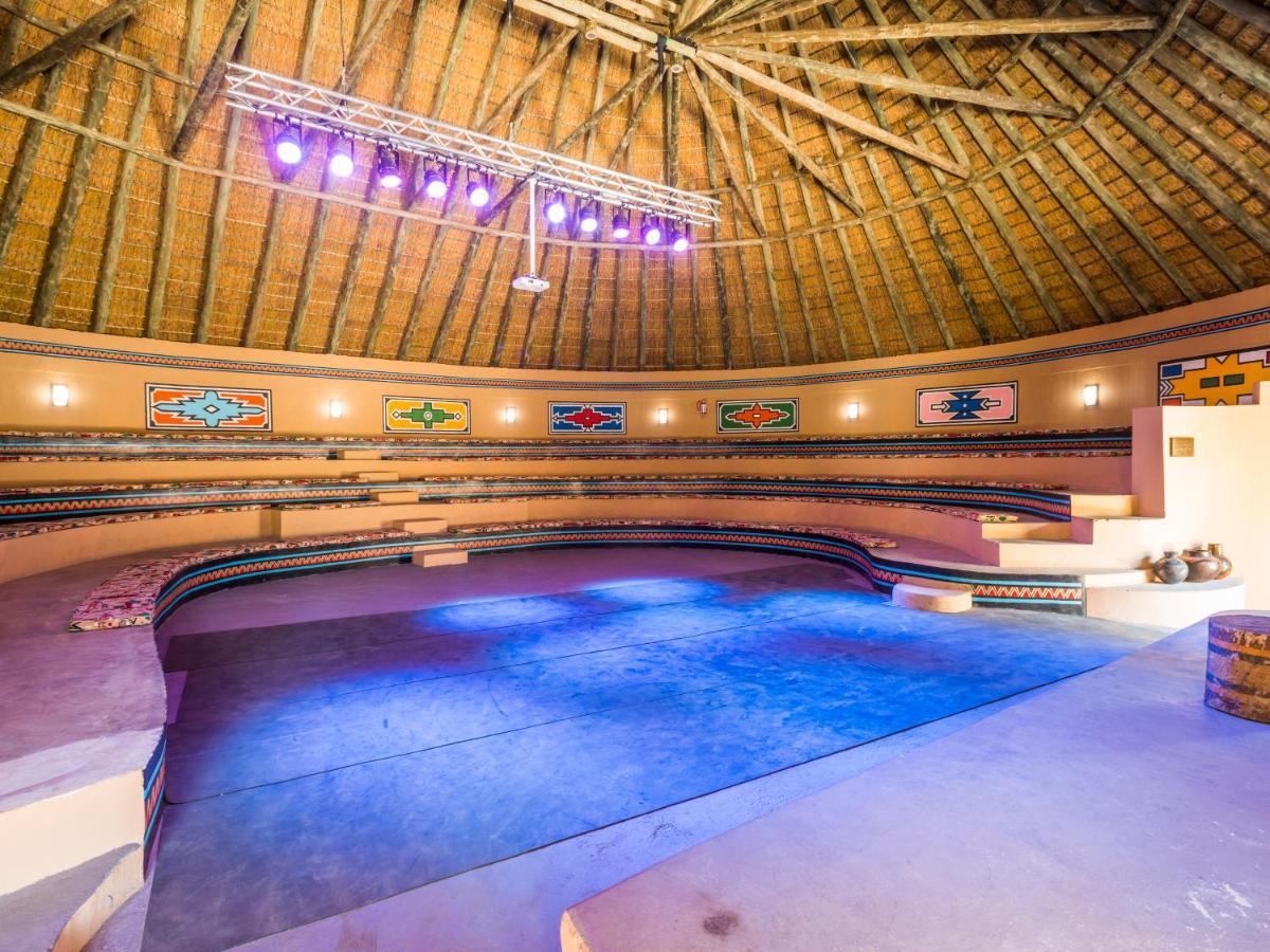 Aha Lesedi African Lodge & Cultural Village Broederstroom المظهر الخارجي الصورة